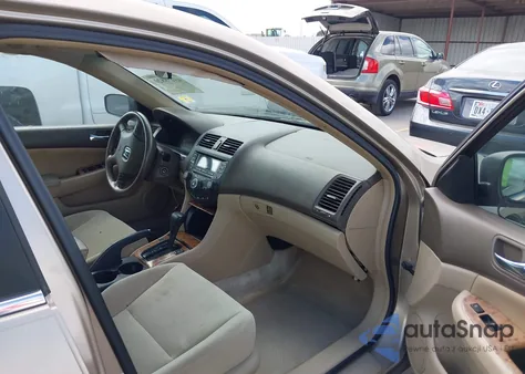 2004 Honda Accord 2.4 Ex from USA, damaged, VIN 1HGCM56824A113946